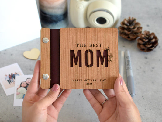Pocket-sized Best Mom; photo book for Mother& Day 2024 - preserve your Polaroids in this charming keepsake.