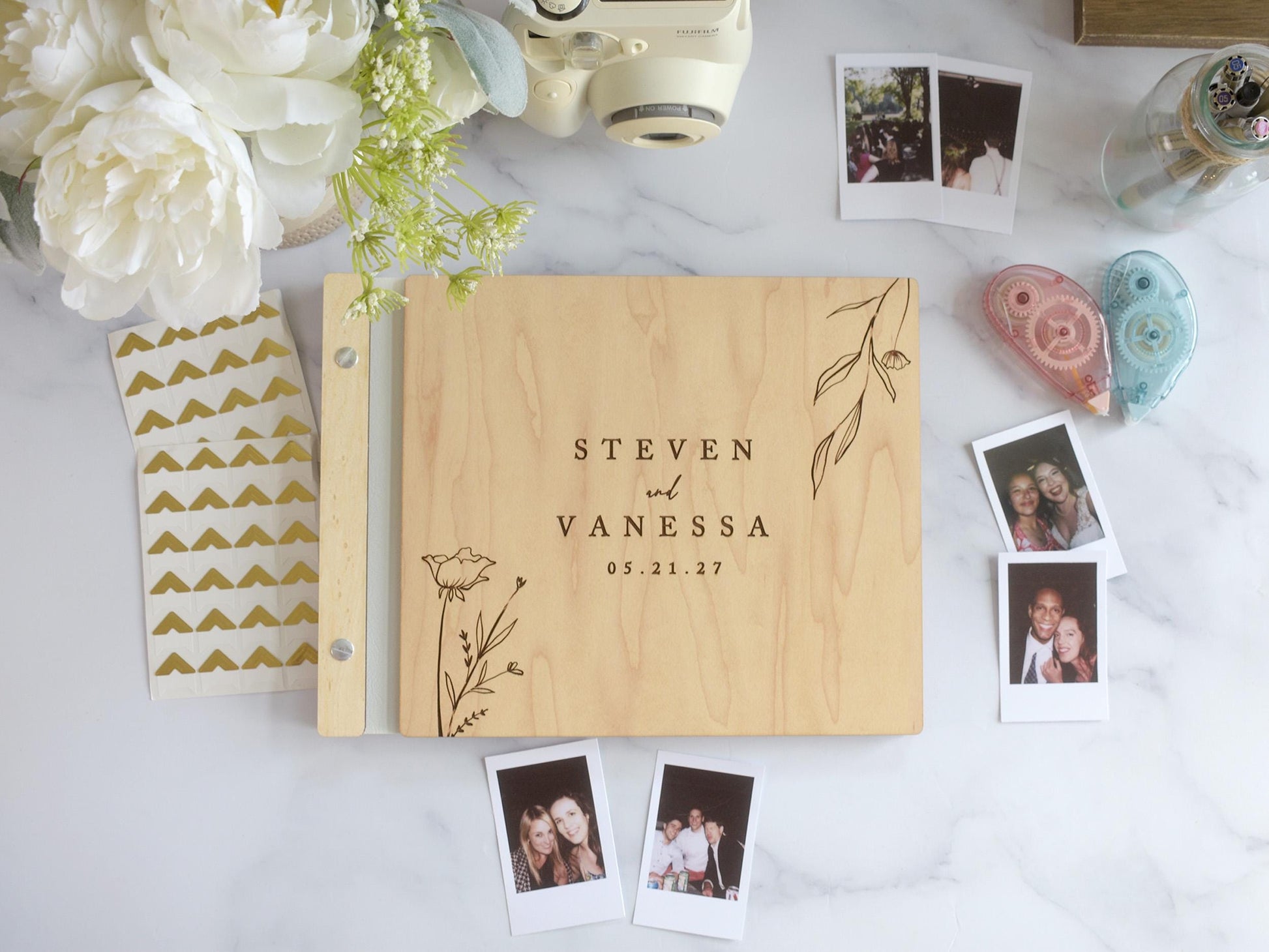 Minimal Floral Wedding Guest Book, Custom Wooden Wedding Album, Polaroid Photo Guestbook, Wedding and Engagement Gift