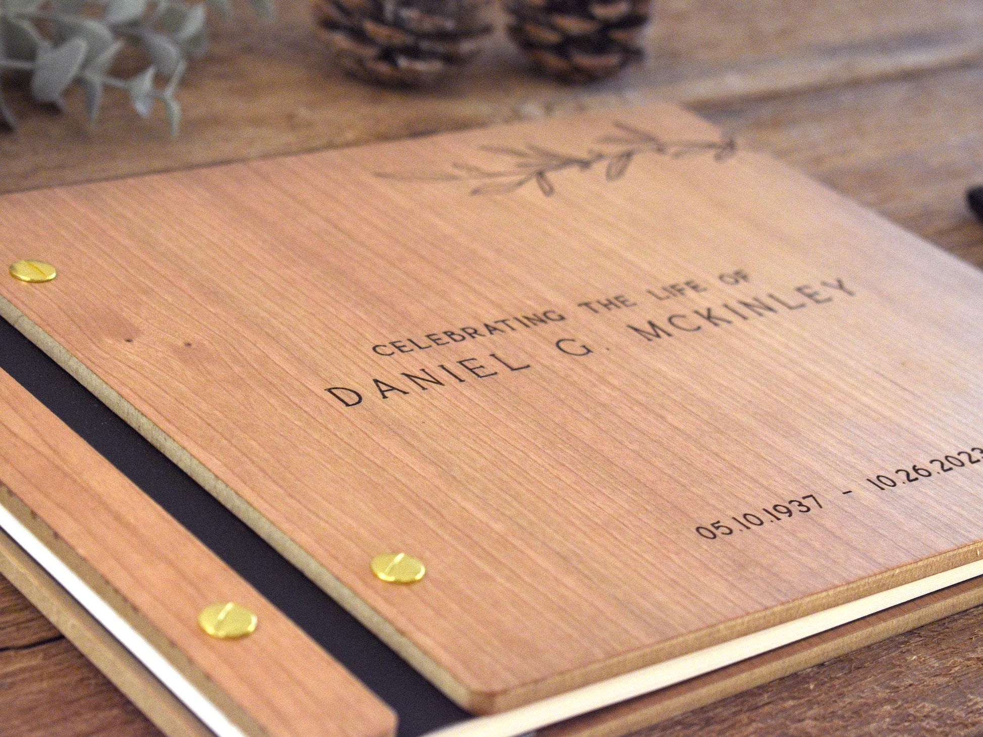 Funeral Guest Book for Memorial Service - in Loving Memory Guest Book Celebration of Life Guest Book wooden elegant Hardcover Guest Sign in Book for Funeral Service