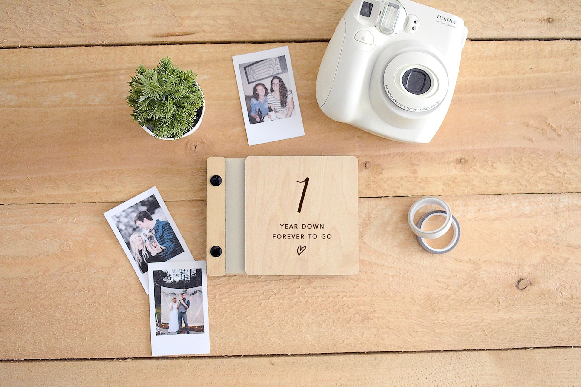 1st Anniversary Couples Gifts, 1 Year Anniversary Gift for boyfriend, First Anniversary Scrapbook Gift for her, Personalized Gifts for him